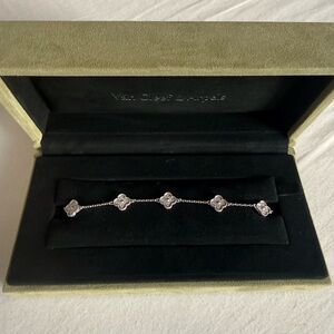 Van Cleef & Arpels Sweet Alhambra 6 Motifs Diamonds & White Gold Bracelet